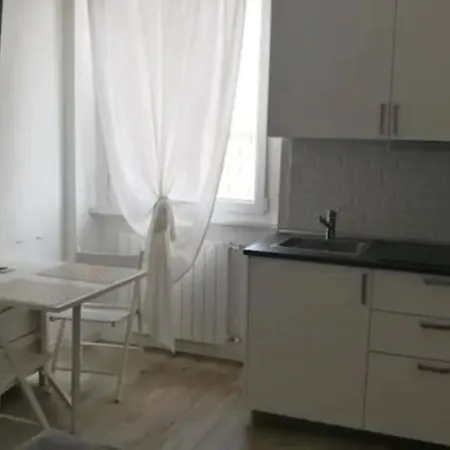 Apartment Bilocale Piazza Insubria - Ciffa *